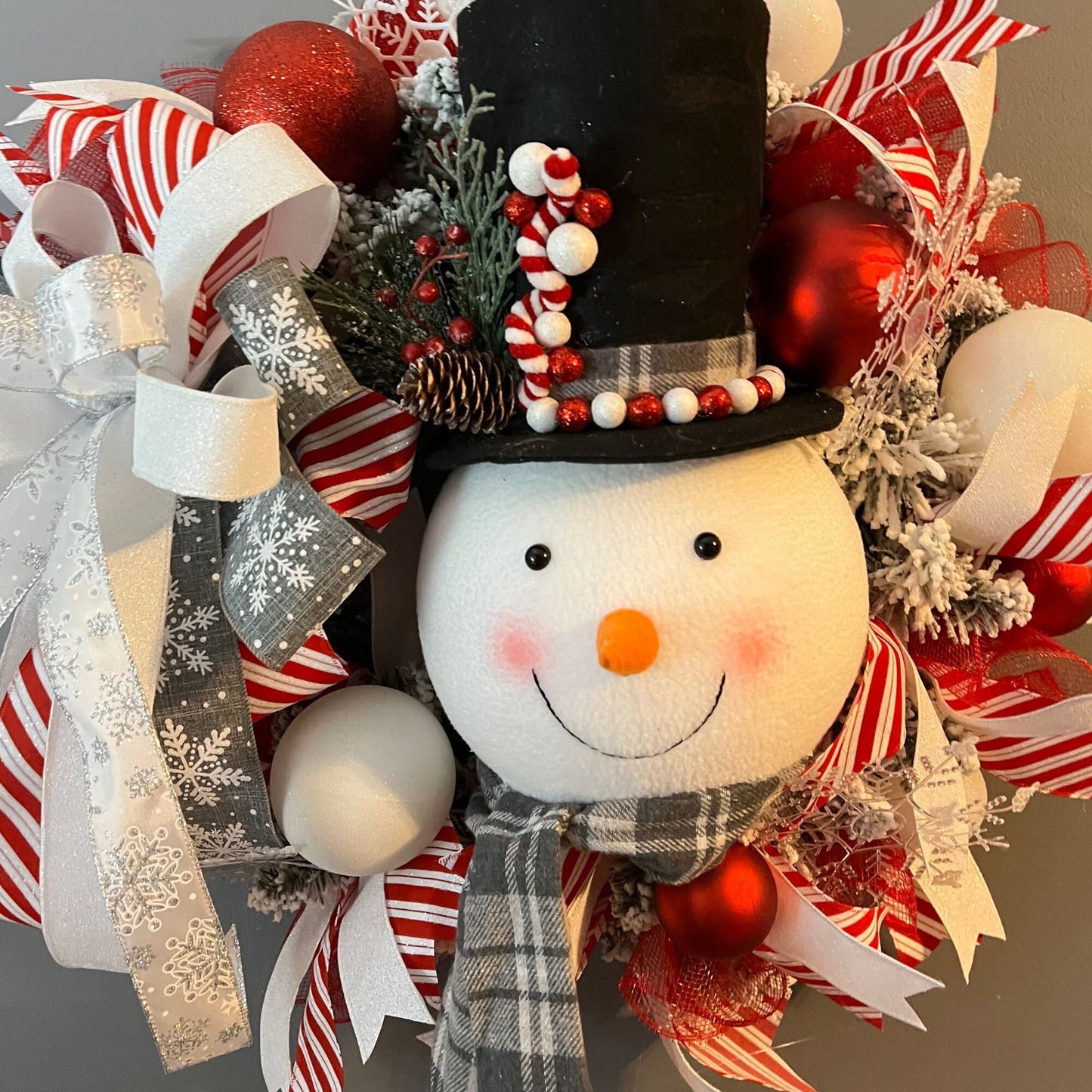 Snowman Front Door Winter Wreath, Snowman Home Decor|, Snowman Gift, Christmas Gift, Snowman Winter Wreath, Red and White Christmas