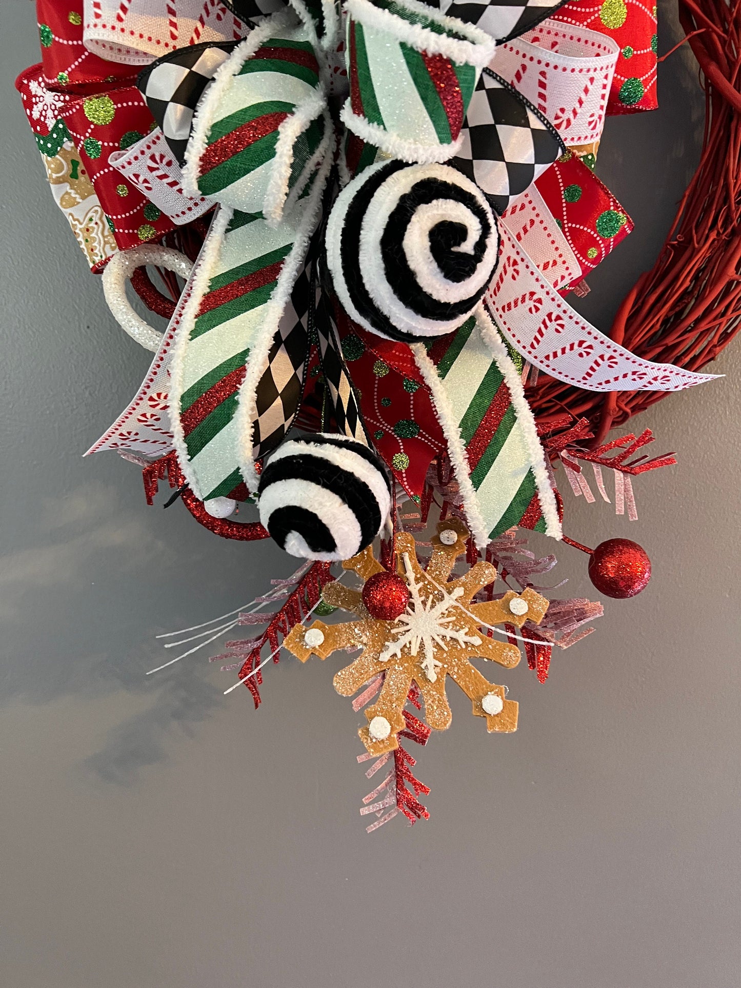 Gingerbread Cookie Christmas Grapevine, Christmas Grapevine for Front Door, Gingerbread Decoration, Gingerbread Holiday Decor