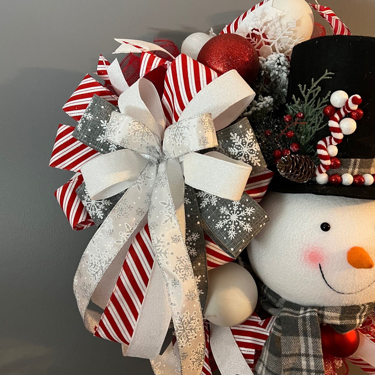 Snowman Front Door Winter Wreath, Snowman Home Decor|, Snowman Gift, Christmas Gift, Snowman Winter Wreath, Red and White Christmas