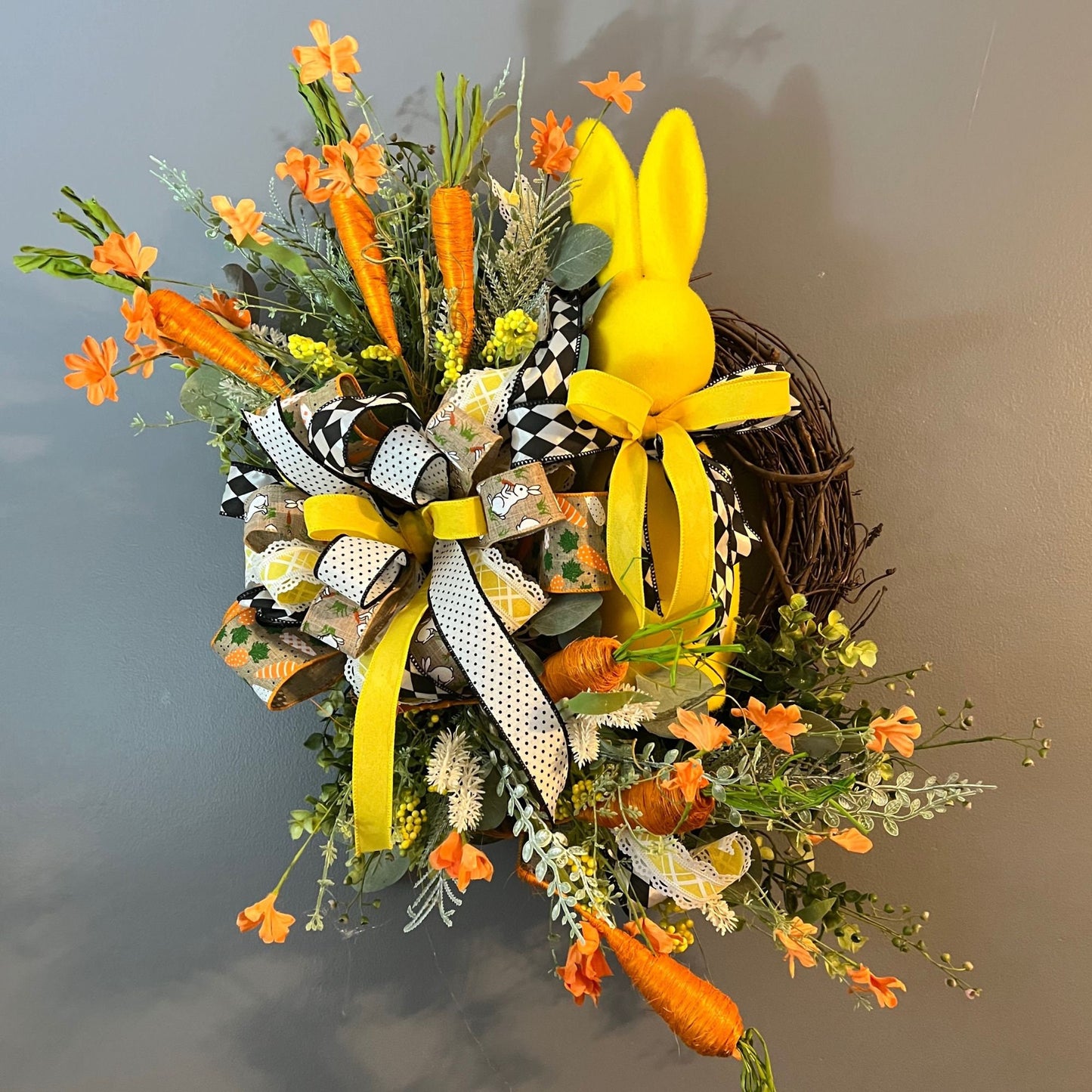 Easter Bunny Grapevine Wreath, Easter Front Door Decor, Easter Bunny Wreath, Easter Gift, Easter Carrot Wreath