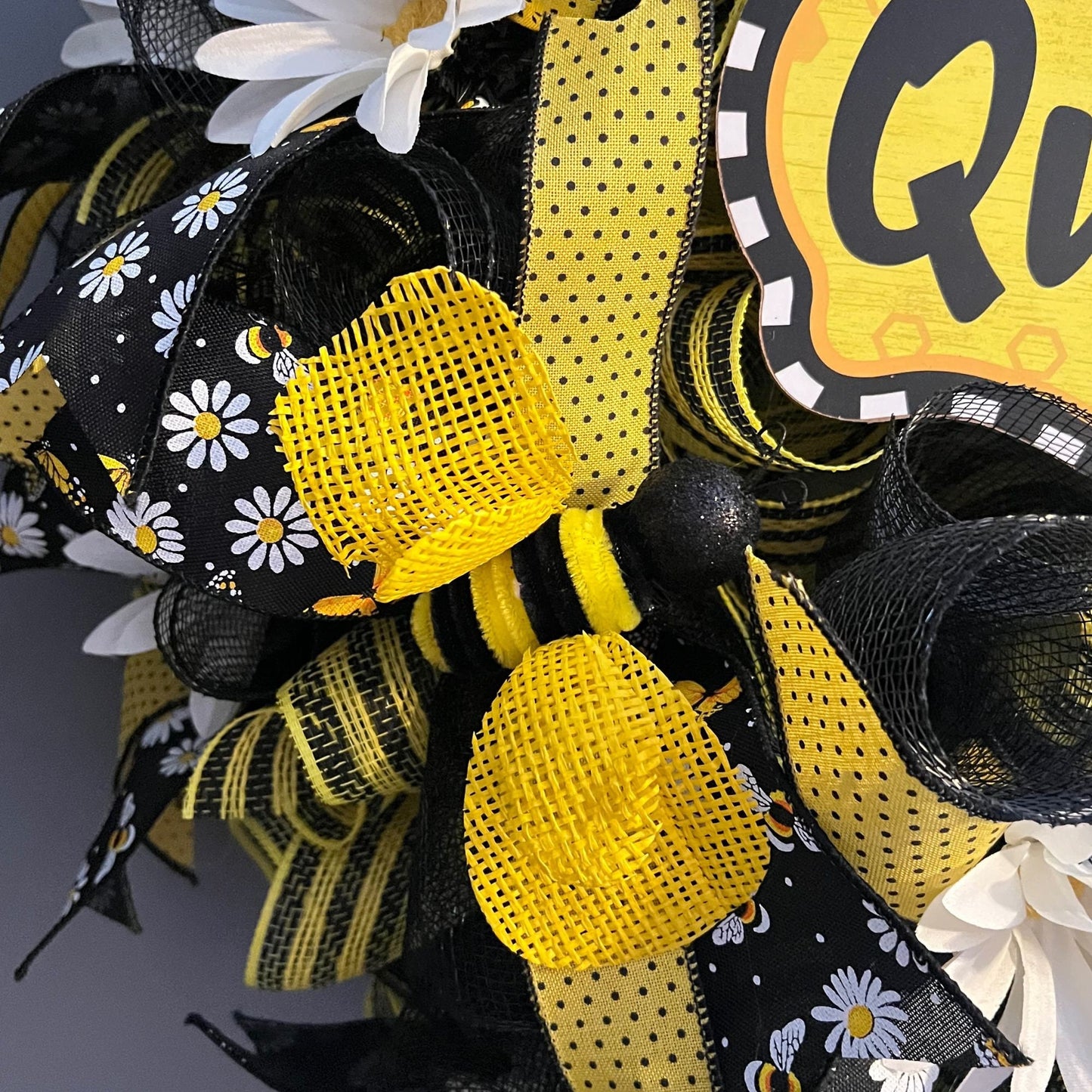 Bee Wreath for Front Door, Queen Bee Wreath, Bee Home Decor, Bee Wreath